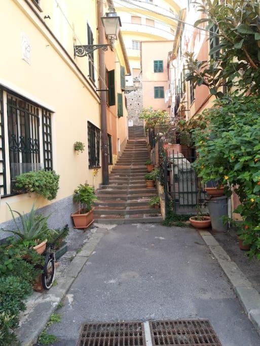 Apartamento Pisi Home, 2 Min Dalla E Dall' Ospedale Gaslini