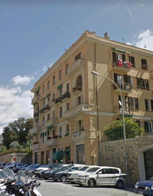 Apartamento Pisi Home, 2 Min Dalla E Dall' Ospedale Gaslini *